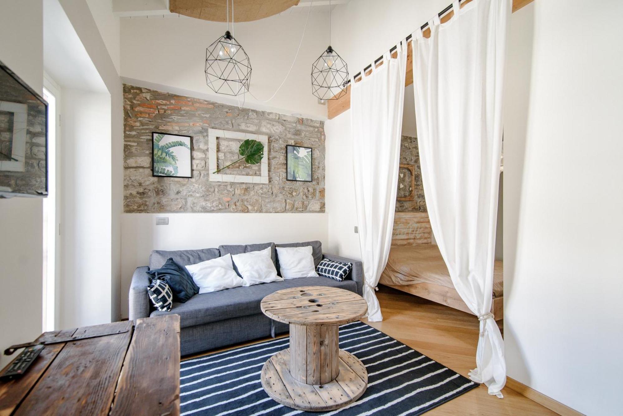 Gem Of The Lake - Luxury Apartment Como Old Town Exterior photo