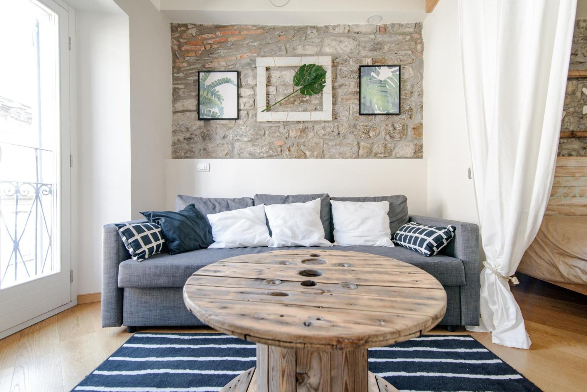 Gem Of The Lake - Luxury Apartment Como Old Town Exterior photo